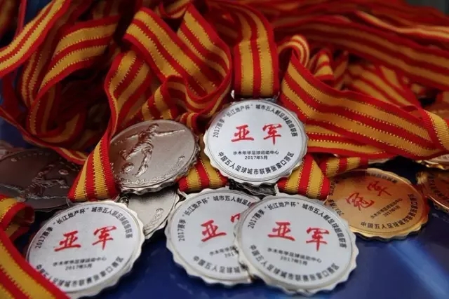 返程堵车引发过路费窘境，何以如此执着“卡点